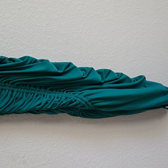 Zac Posen Elegant Green Off One Shoulder Matte Jersey Ruched Mini Dress Size XS - Picture 5 of 5